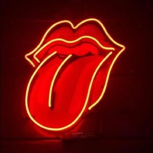 Meet your Posher, Nadia